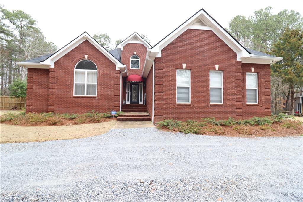 1351 Pickett Bridge Covington, GA 30016