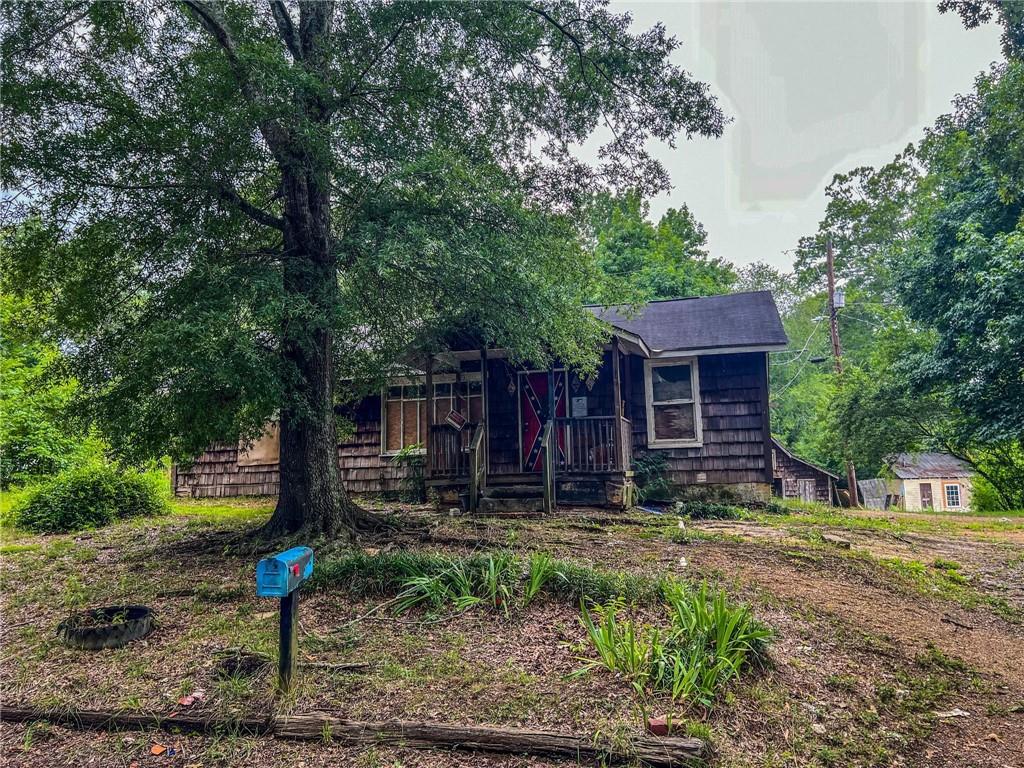 6 W Point Drive Lindale, GA 30147