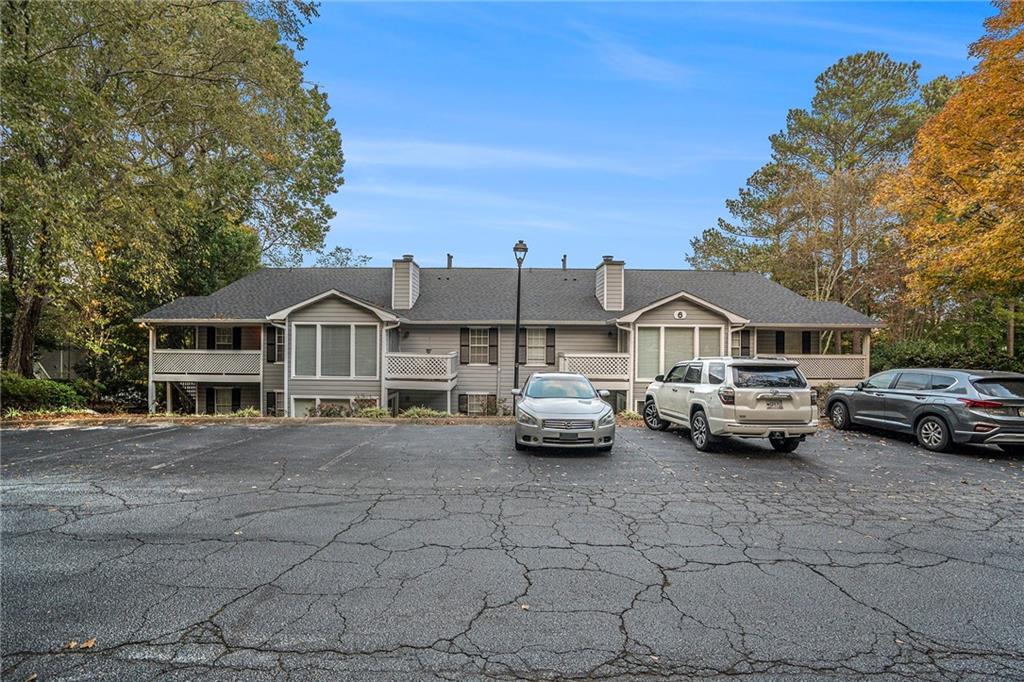 609 Natchez Trace Sandy Springs, GA 30350