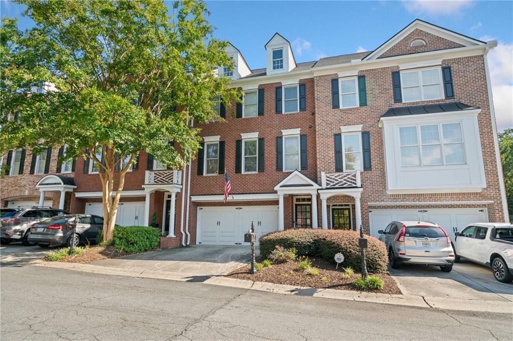 4609 Village Green Drive Roswell, GA 30075