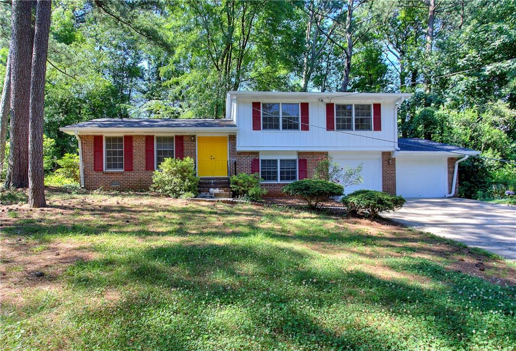 4427 Huntshire Drive Stone Mountain, GA 30083