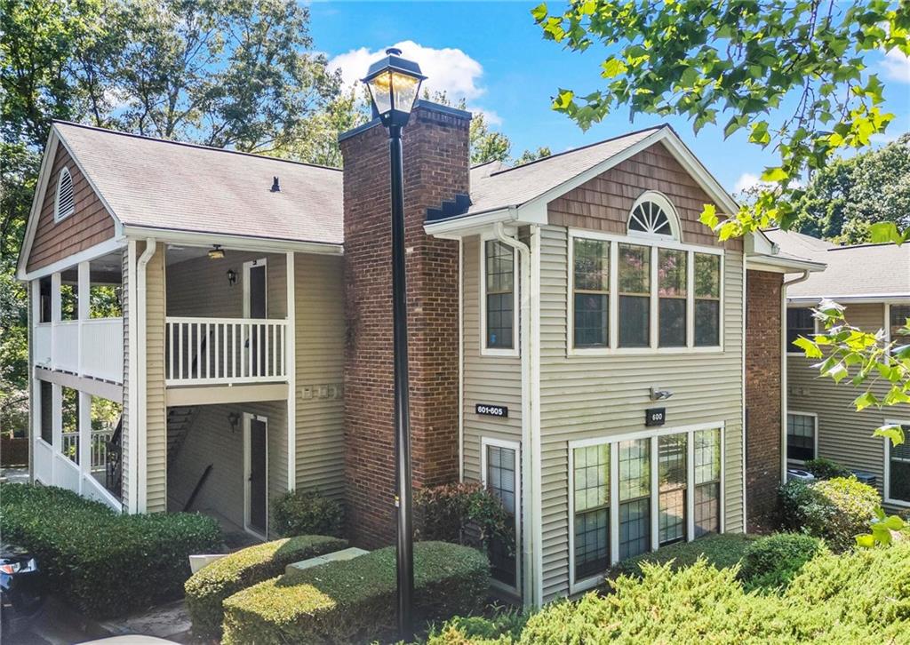 604 Barrington Hills Drive Sandy Springs, GA 30350