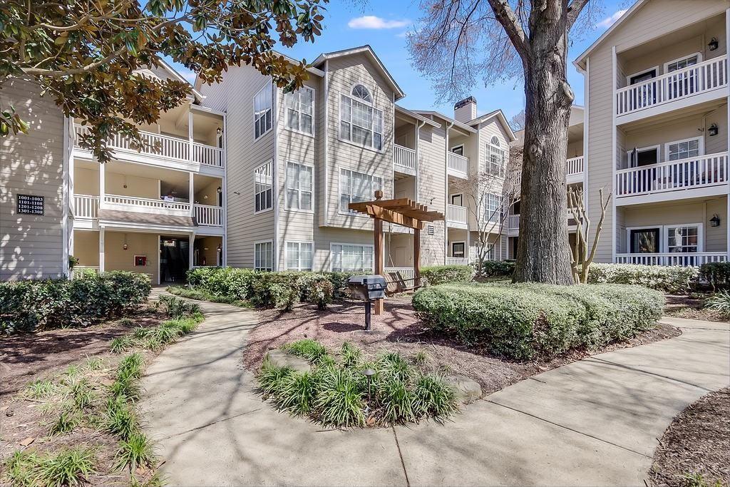 1250 Parkwood Circle UNIT #1004 Atlanta, GA 30339