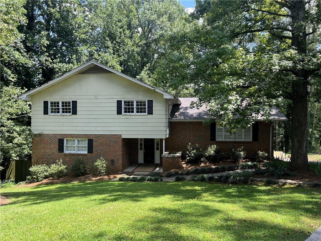 2745 Cardinal Lake Circle Duluth, GA 30096