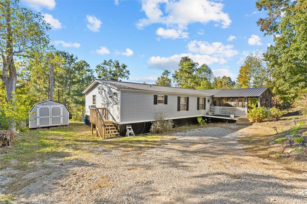 261 Twin Lakes Road Chatsworth, GA 30705