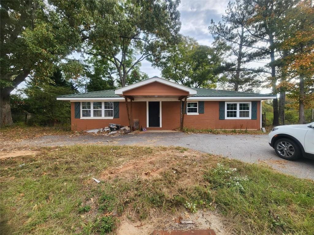 10591 Flat Shoals Road Covington, GA 30016