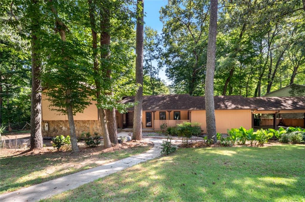 466 Raven Springs Trail Stone Mountain, GA 30087