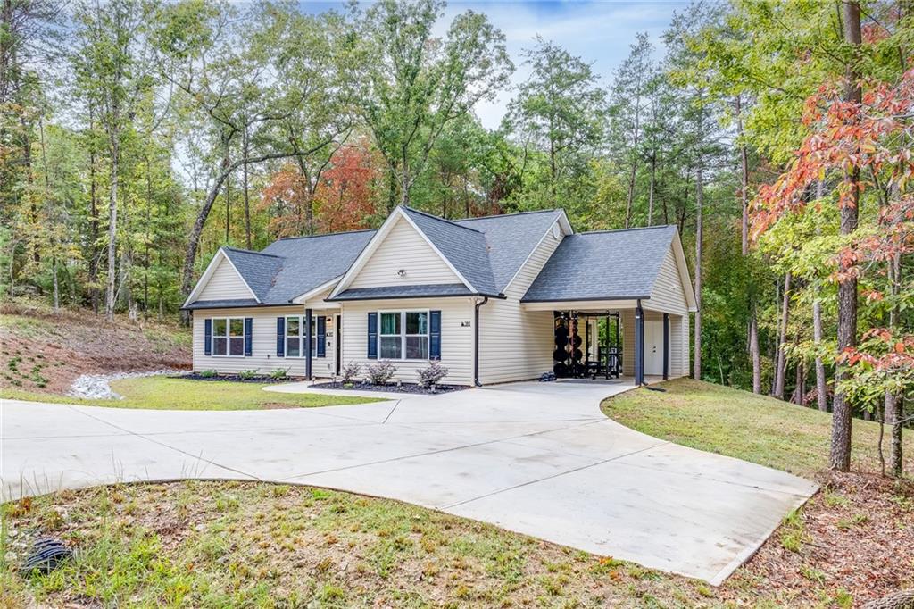 303 Old Deer Path Way Cleveland, GA 30528