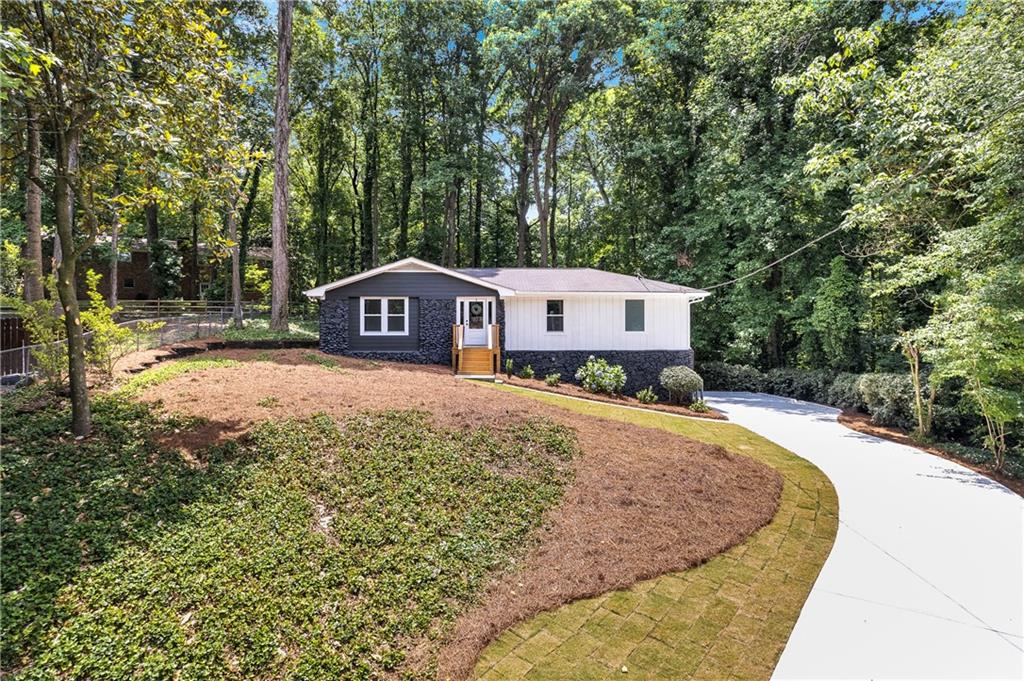 2231 Deep Creek Drive Marietta, GA 30068