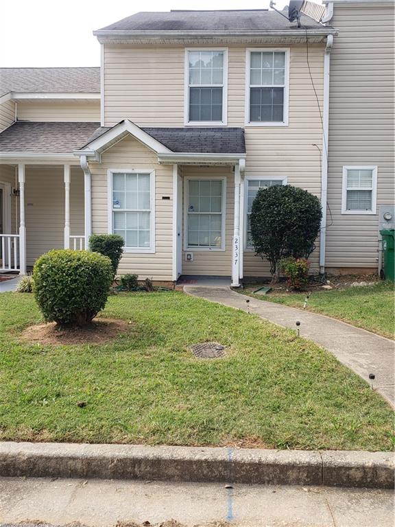 2272 Wellington Circle Lithonia, GA 30058