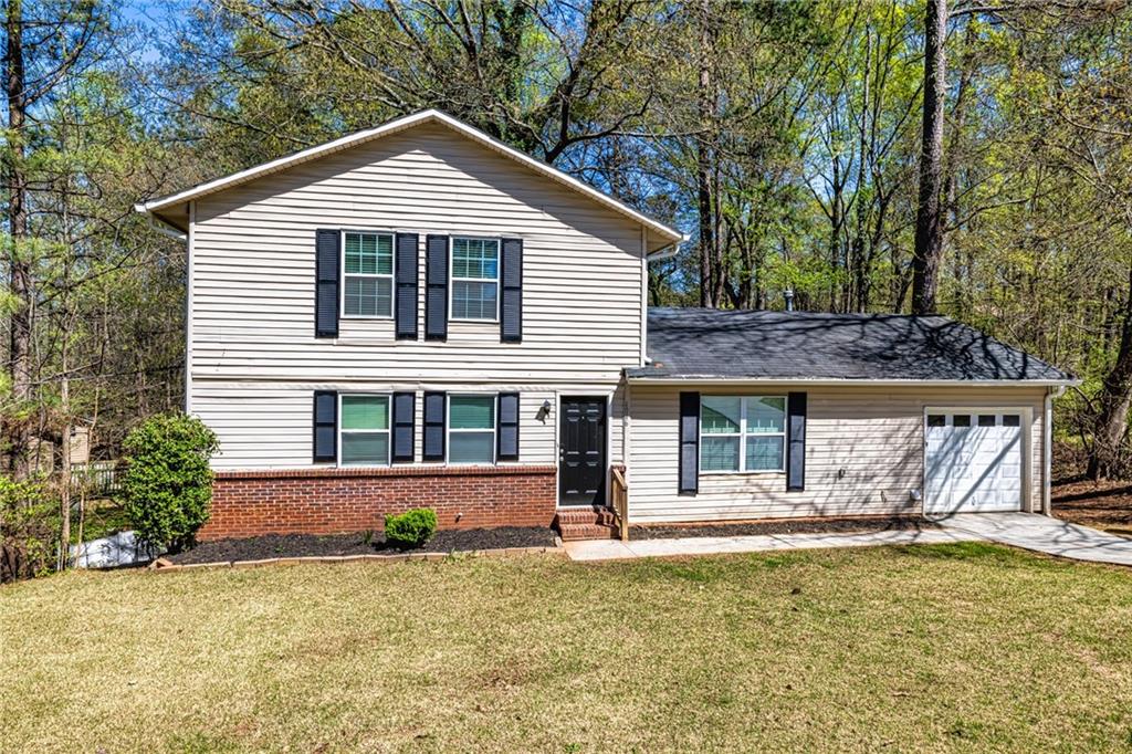 4046 Shane Trail Ellenwood, GA 30294