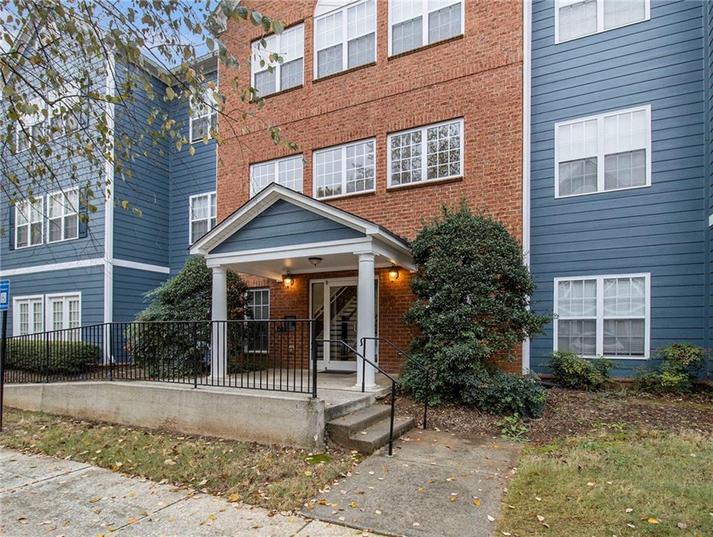 3302 Dogwood Drive UNIT #123 Atlanta, GA 30354