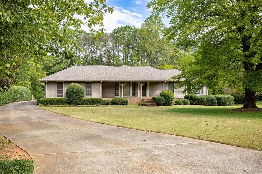 610 Rounsaville Road Roswell, GA 30076