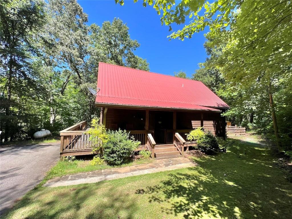 82 Log Cabin Trail Cleveland, GA 30528