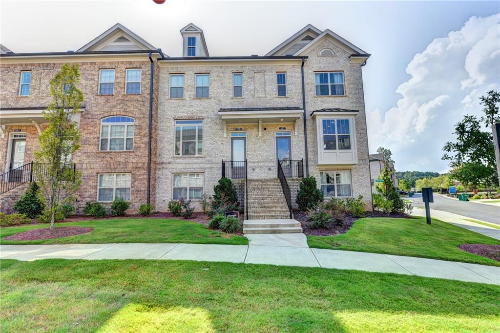 647 Millcroft Boulevard UNIT #27 Buford, GA 30518