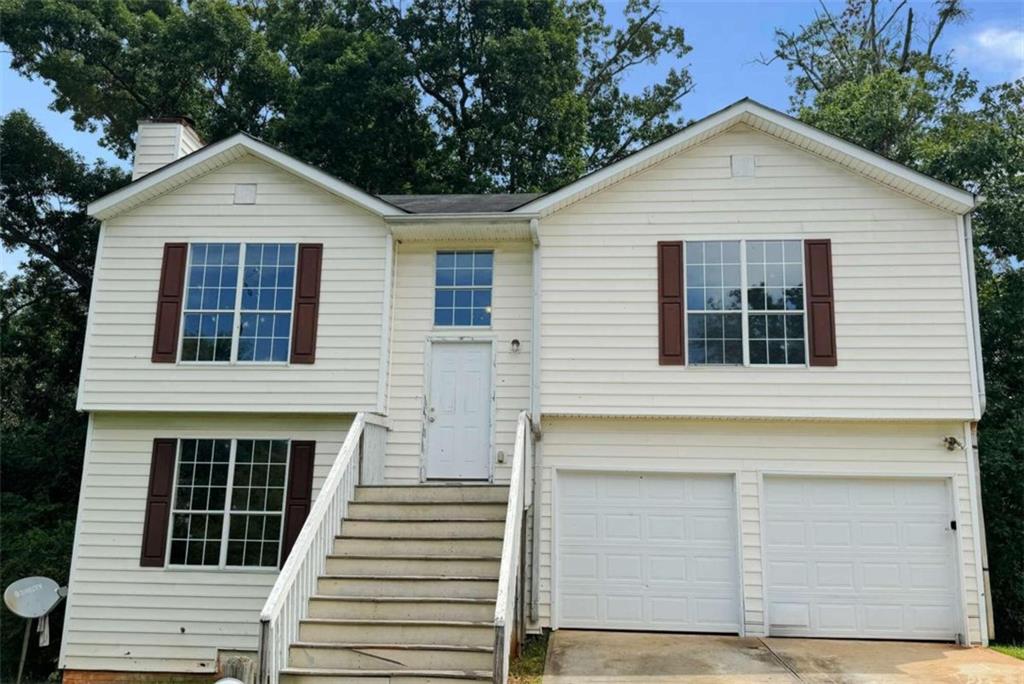 4490 Thornwood Trail Stone Mountain, GA 30083