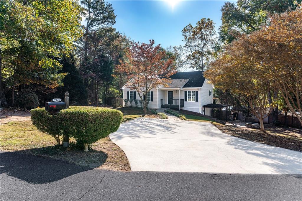 6920 Deer Trail Gainesville, GA 30506