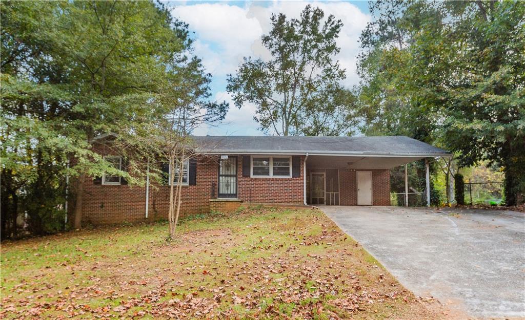 903 Longleaf Drive Forest Park, GA 30297