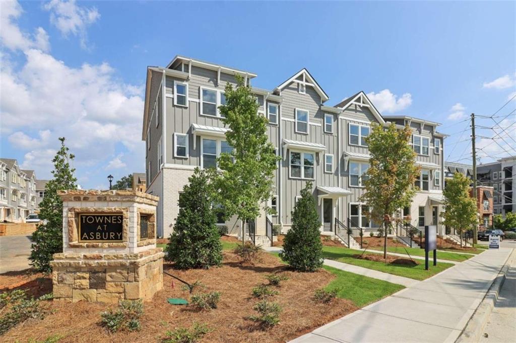 101 Chestnut Trace UNIT #14 Hapeville, GA 30354