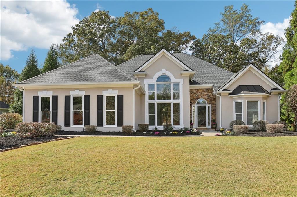 932 Lakemere Crest Suwanee, GA 30024