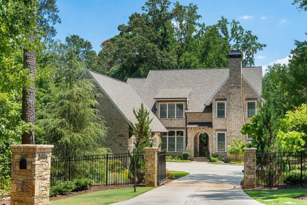 8345 Hewlett Road Sandy Springs, GA 30350