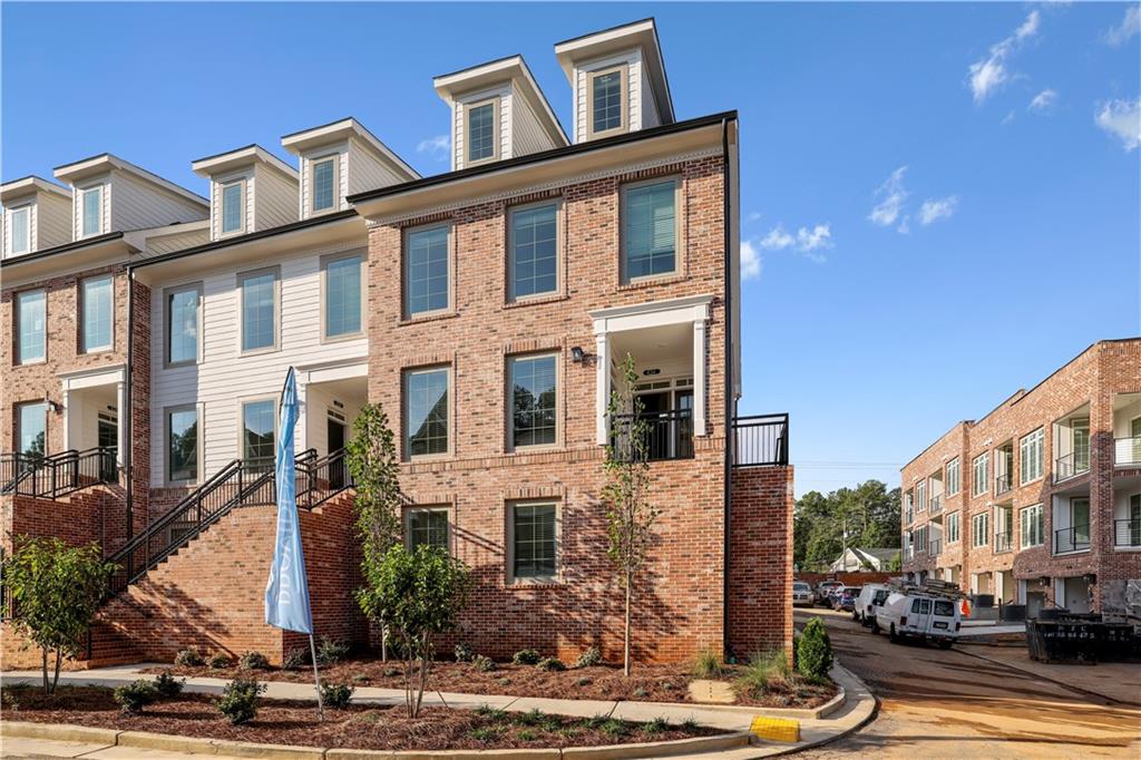 432 Burton Drive UNIT #301 Alpharetta, GA 30009