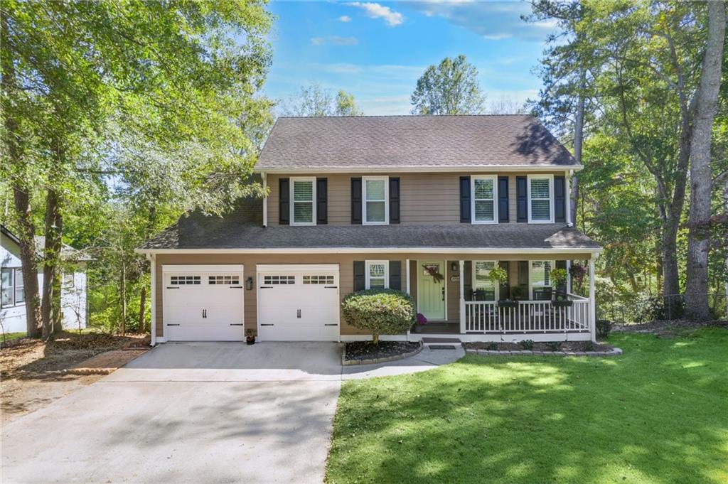 2433 Country Lake Lane Powder Springs, GA 30127