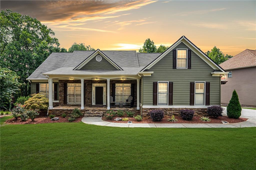 814 Golden Wood Trace Canton, GA 30114