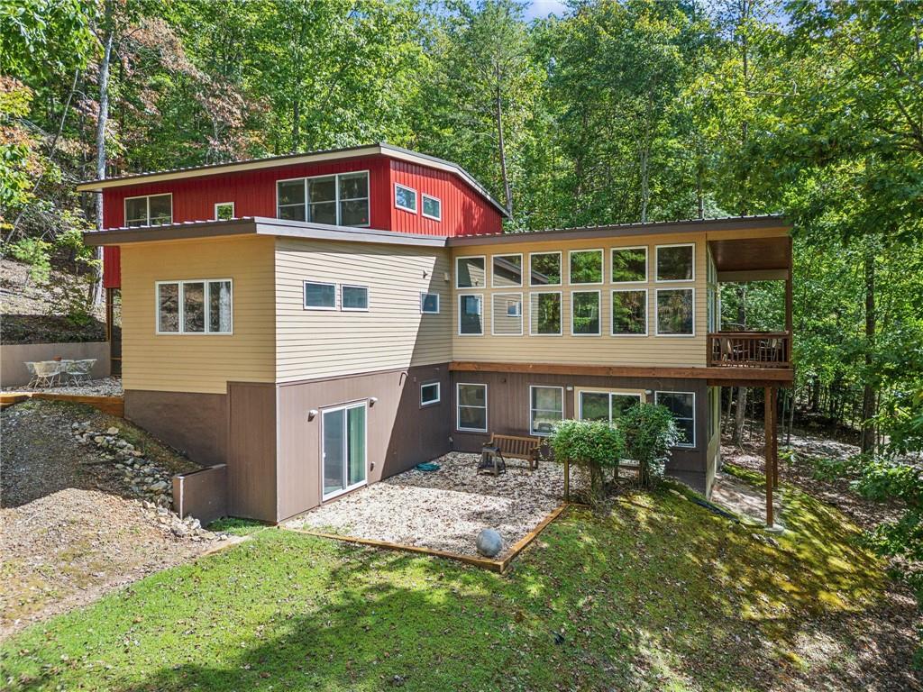 40 Pond Path Ellijay, GA 30536