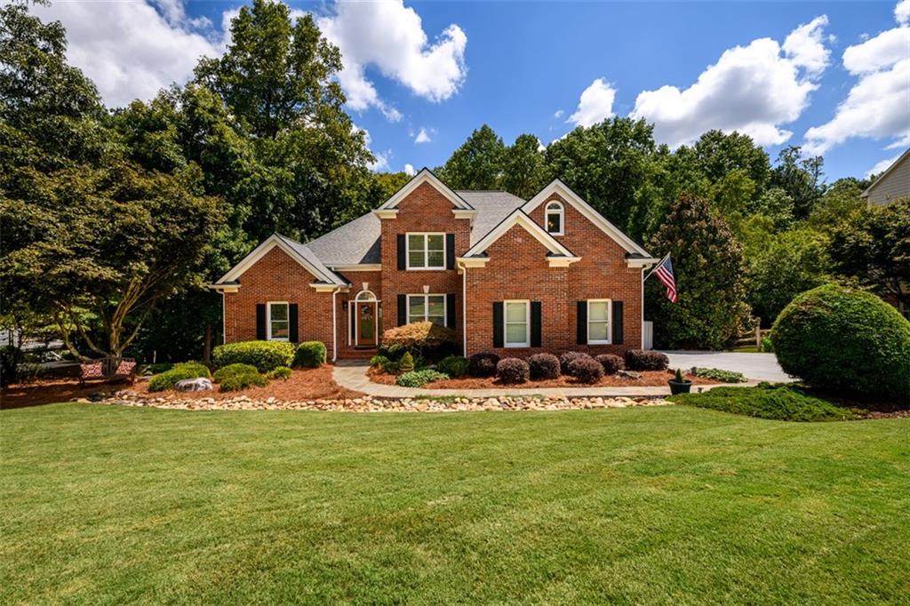 923 Lakemere Crest Suwanee, GA 30024