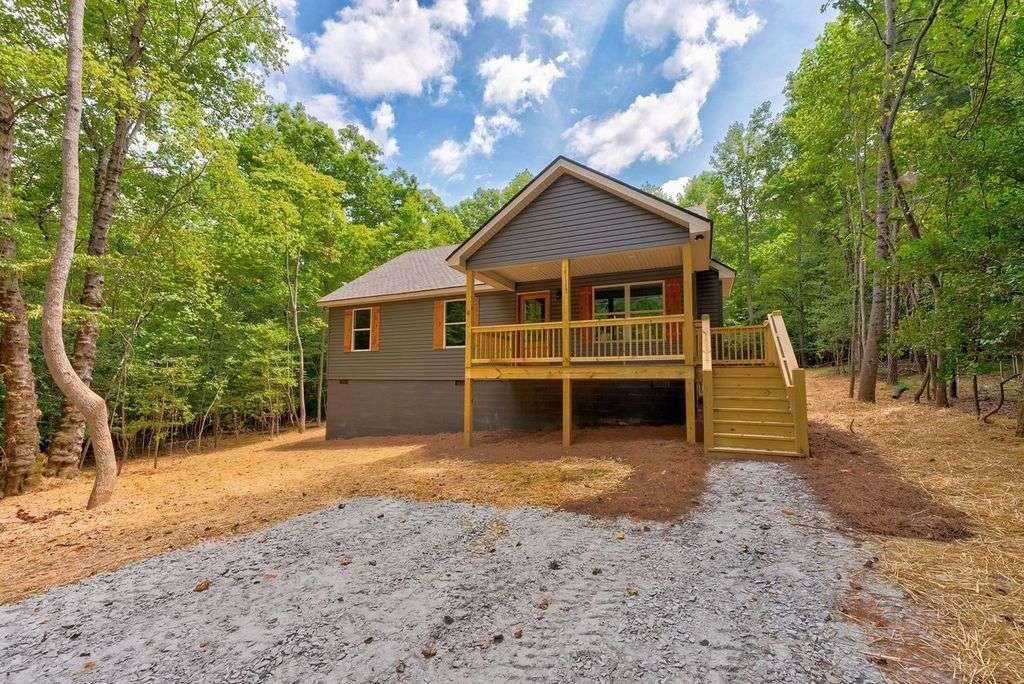 705 Villa Drive Ellijay, GA 30540