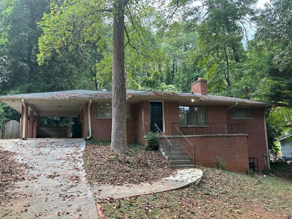 696 Kenilworth Circle Stone Mountain, GA 30083