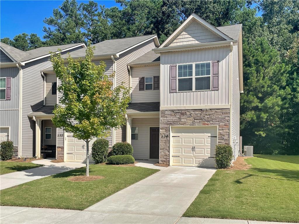 638 Oakside Place Acworth, GA 30102