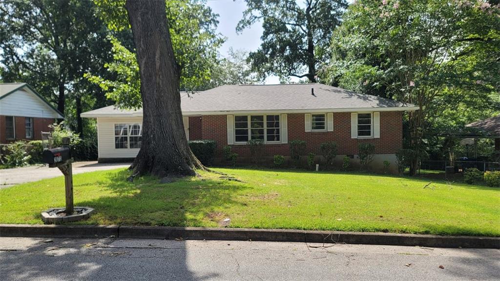 2673 Lois Lane Atlanta, GA 30315