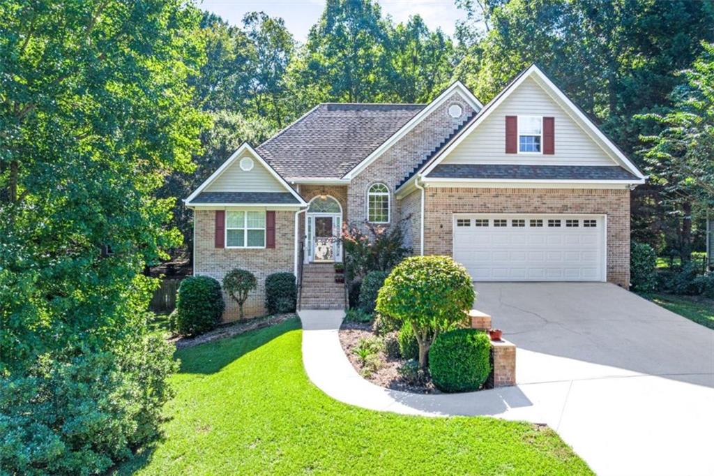 1544 Hunters Hollow Monroe, GA 30655