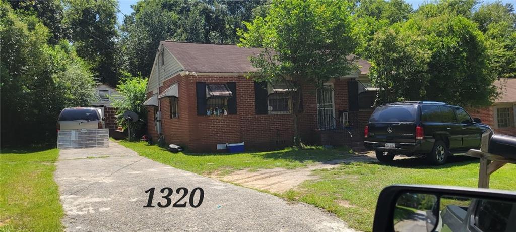 1320 Peavy Drive Macon, GA 31206