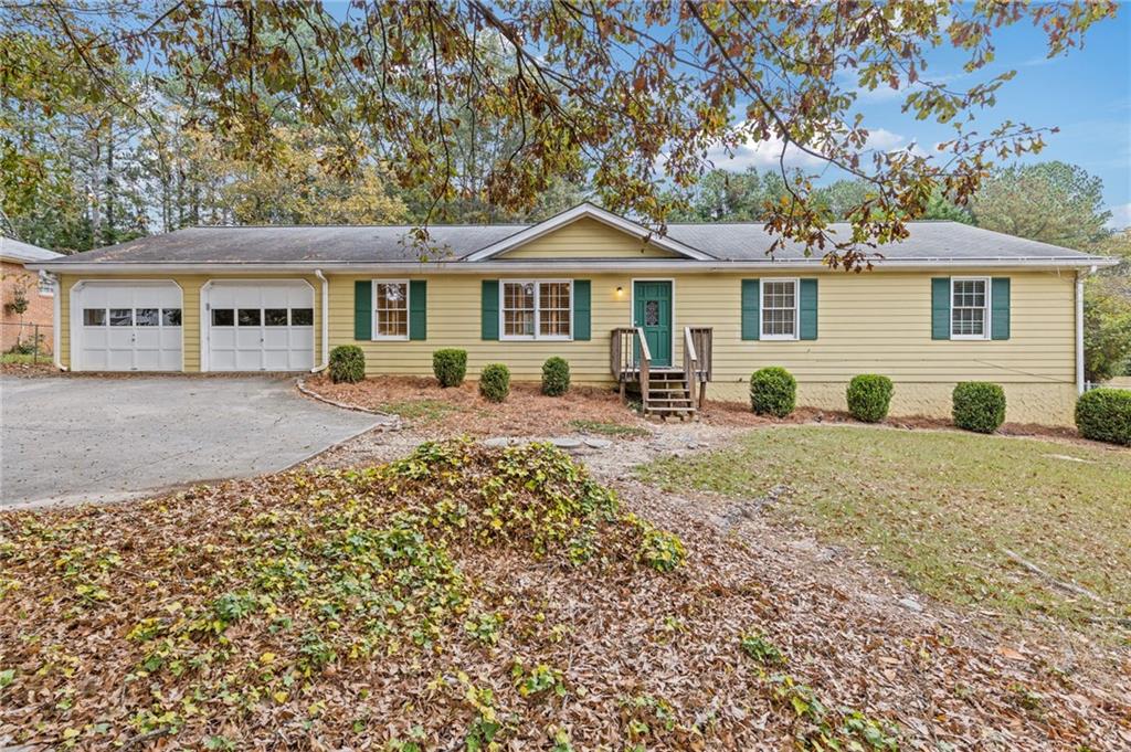 1392 Martin Nash Road Lilburn, GA 30047