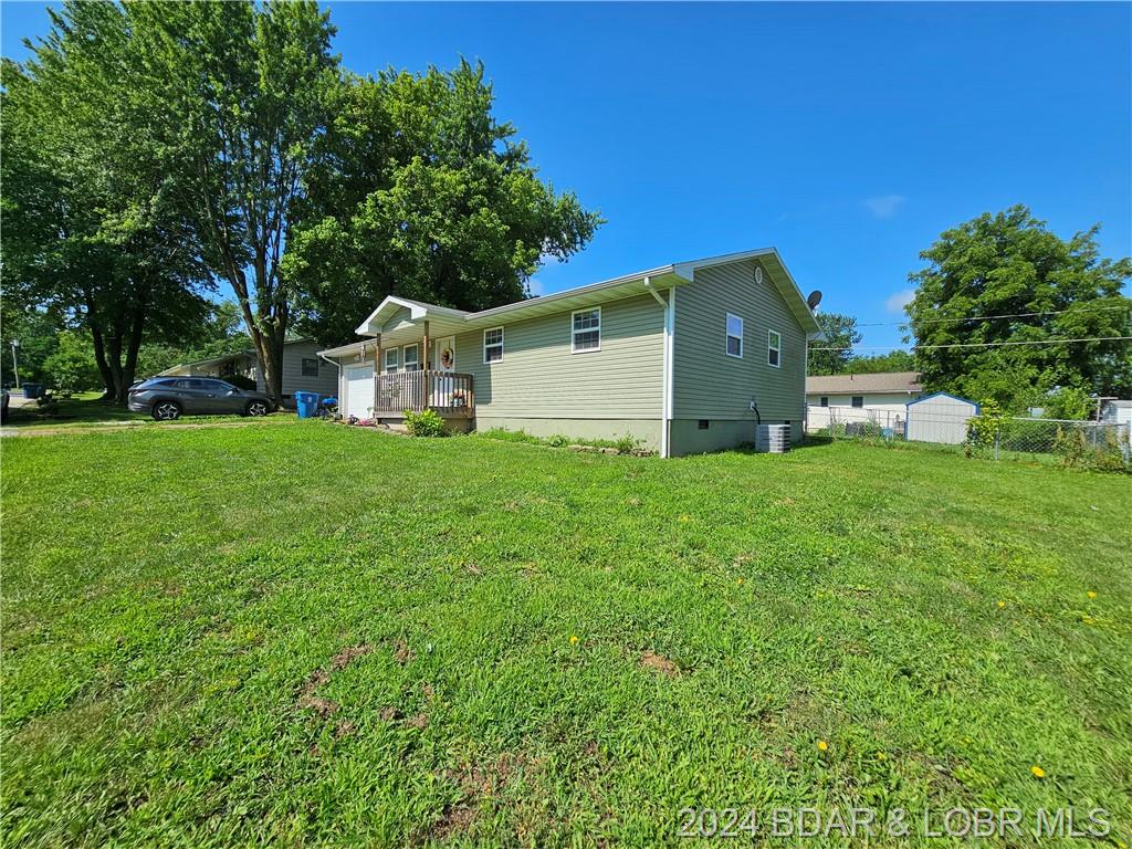 405 S Dunstan Drive Eldon, MO 65026