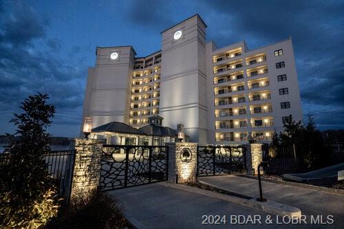 166 Captiva Drive Unit 8a Sunrise Beach, MO 65079