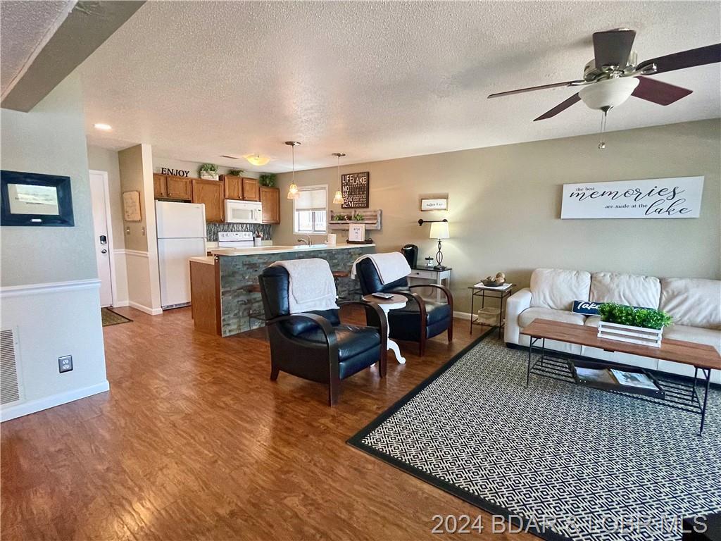 373 Barba Le Lane Unit 3a Lake Ozark, MO 65049