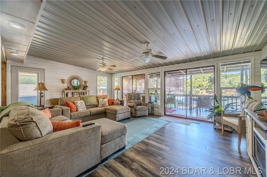 676 Susan Road Lake Ozark, MO 65049