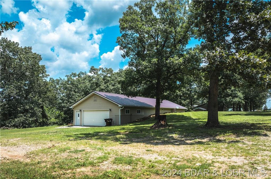 347 Jr Hunt Drive Roach, MO 65787