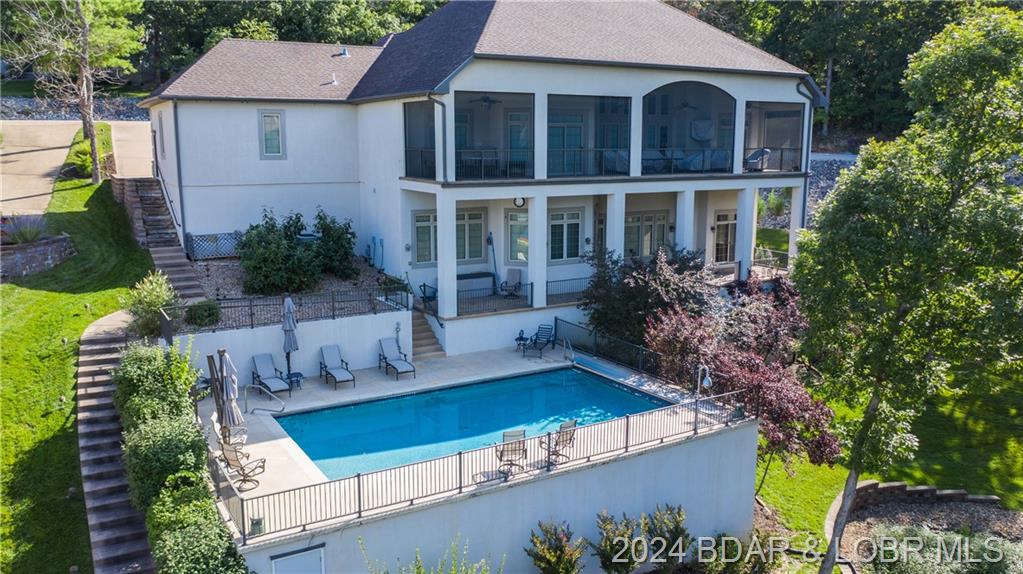 533 Regency Cove Drive Four Seasons, MO 65049