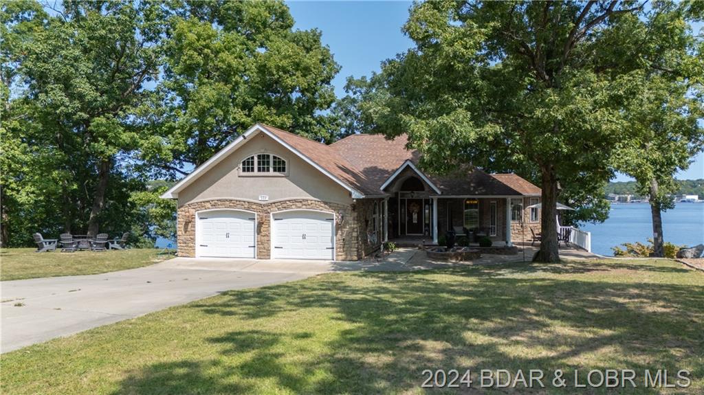 106 Bayliner Drive Sunrise Beach, MO 65079