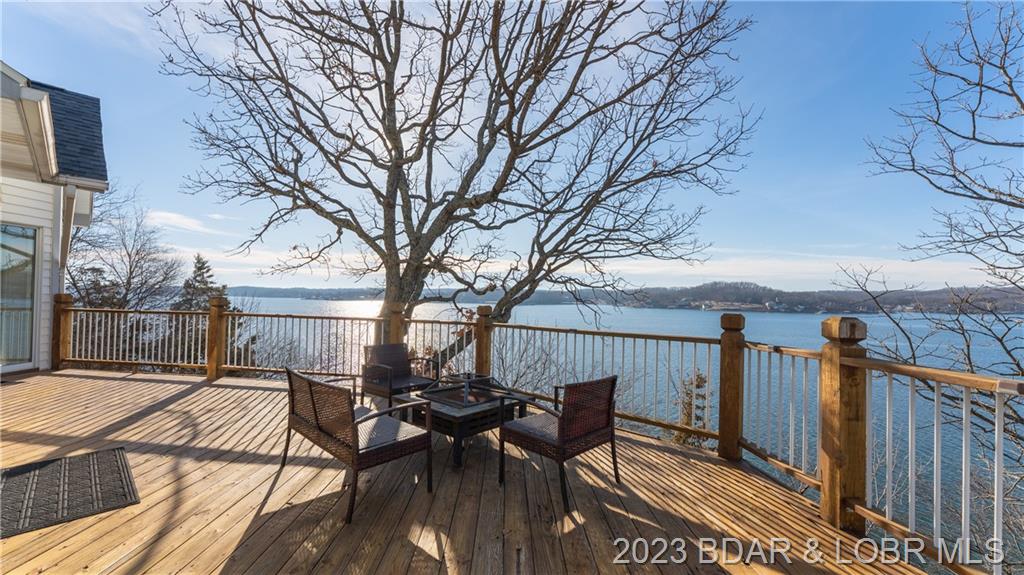 810 Palisades Drive Four Seasons, MO 65049