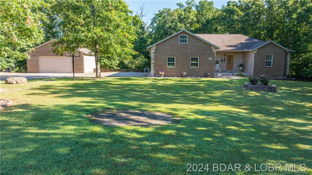 173 Takawak Trail Camdenton, MO 65020