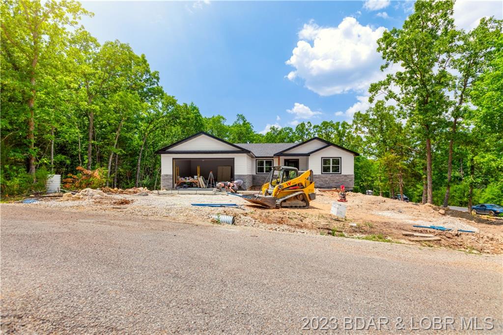 81 Morningside Drive Sunrise Beach, MO 65079