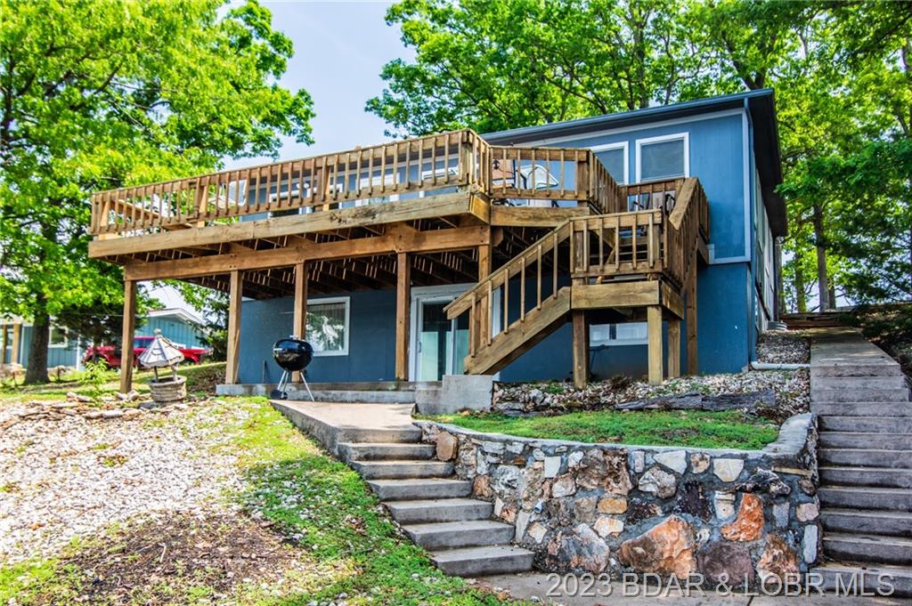 81 Nolands Point Drive Sunrise Beach, MO 65079