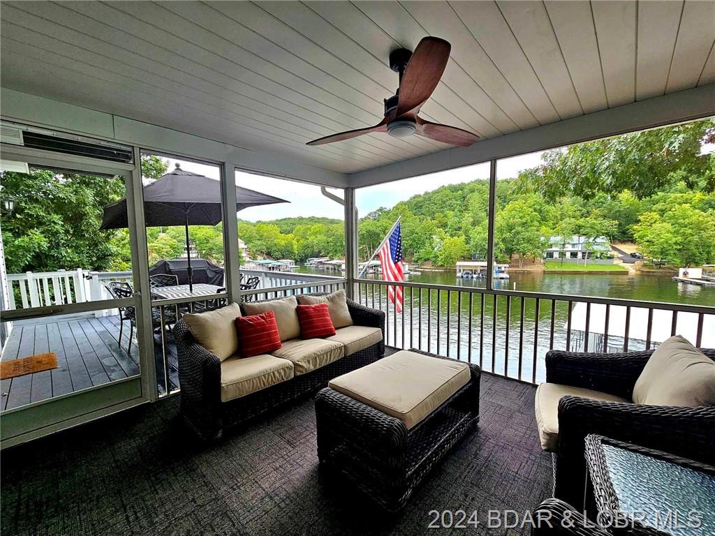 38 Bluebird Drive Lake Ozark, MO 65049