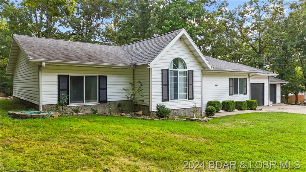 1670 Bittersweet Road Lake Ozark, MO 65049